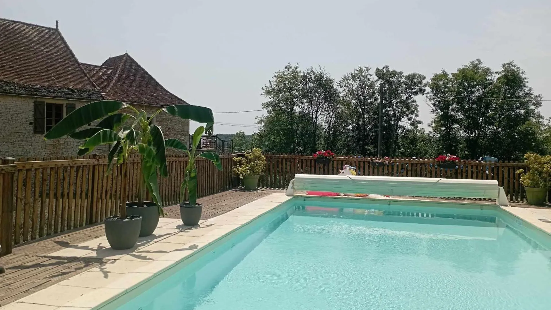 Gite Perigord Rocamadour Sarlat Naturiste De Mi Mai A Septembre Salviac